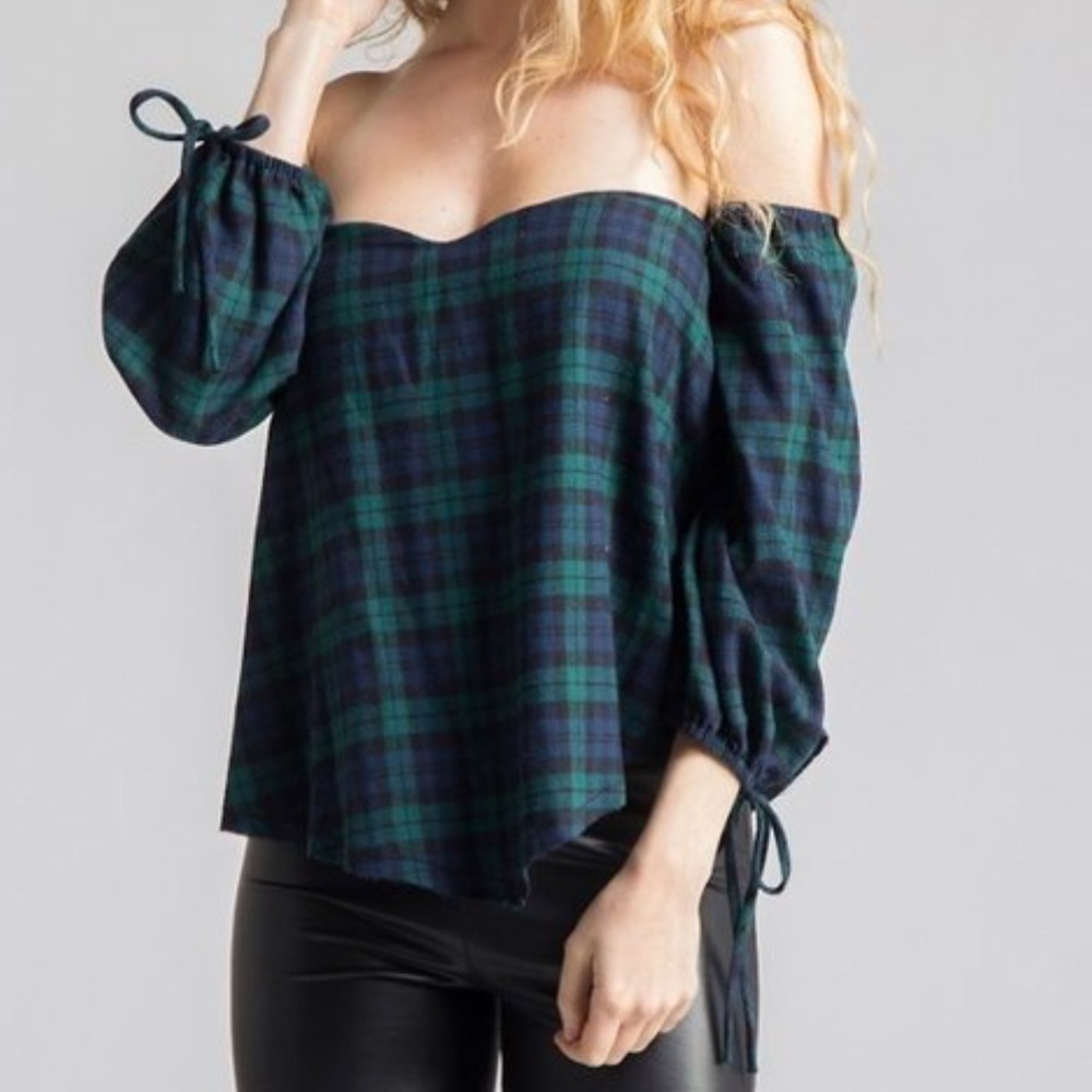 Large Plaid Off Shoulder Top - Picture 2 of 6